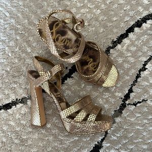 Sam Edelman Champagne Metallic Heels Size 7